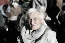 Aprire un centro diurno per anziani : tutto quello che devi sapere